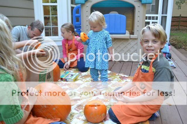  photo pumpkin_carving_20138_zps95a94d70.jpg